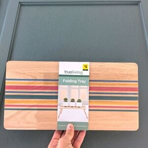 Decrotive folding tray